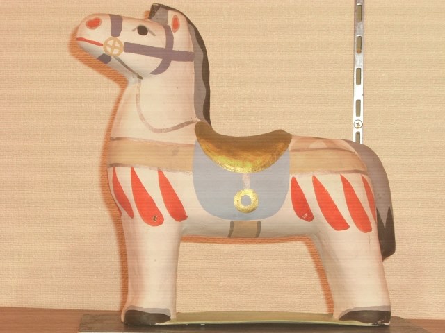 「小山美術」から【 馬 】今城国忠・作(縦、横とも21㎝)のご紹介